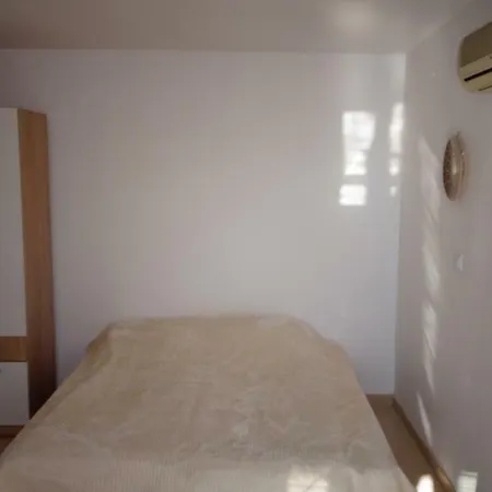 Apartament Bogoridi *