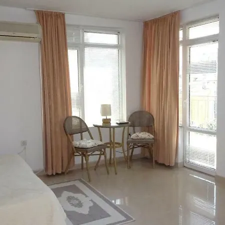 Apartament Bogoridi *